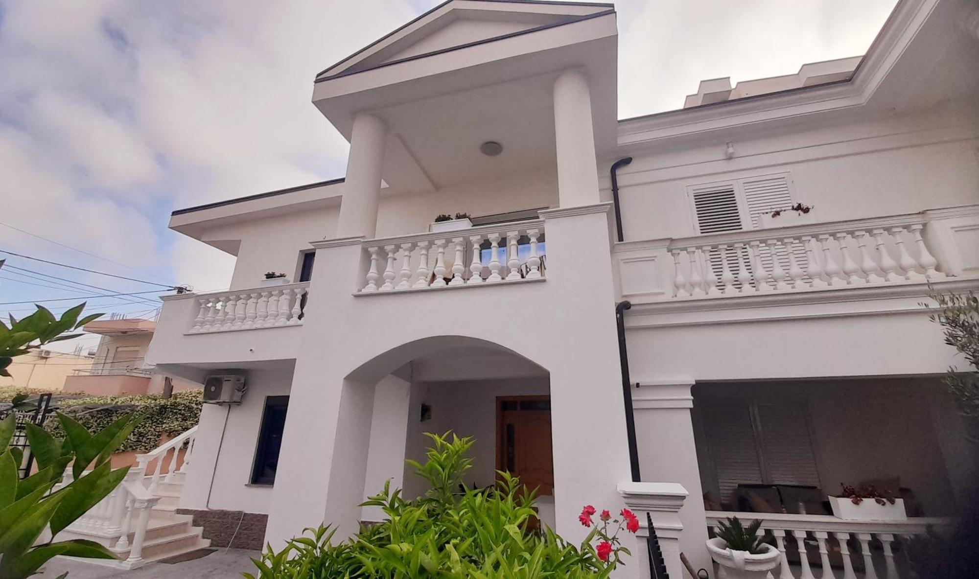 Villa Kurti Durrës 外观 照片