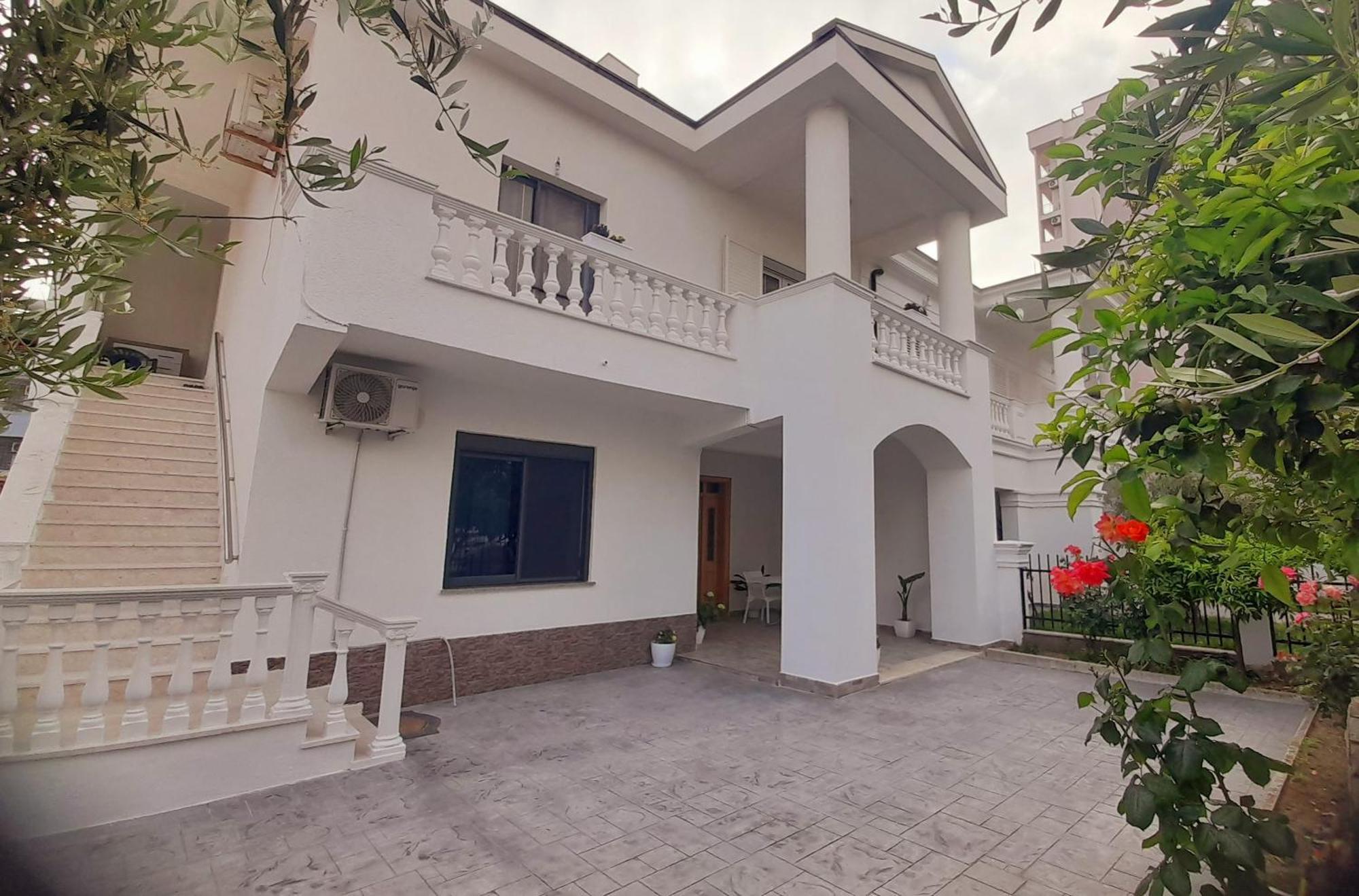 Villa Kurti Durrës 外观 照片